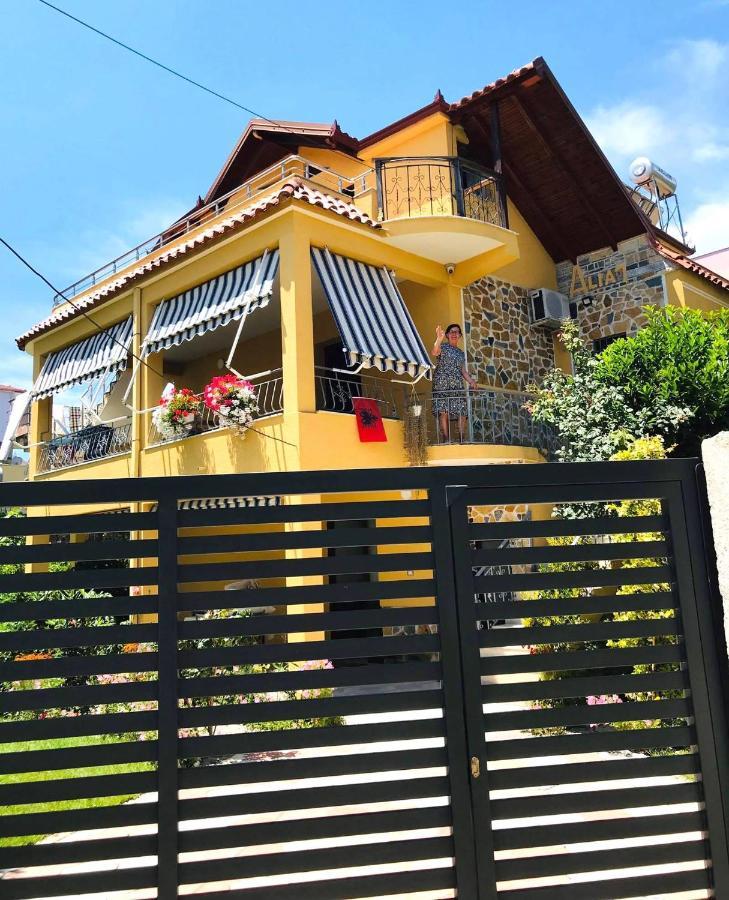 Vila Aliaj Special Rooftop Room For Two Durres Exterior photo