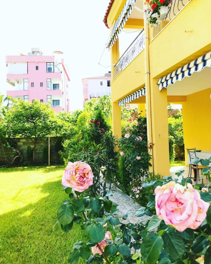 Vila Aliaj Special Rooftop Room For Two Durres Exterior photo