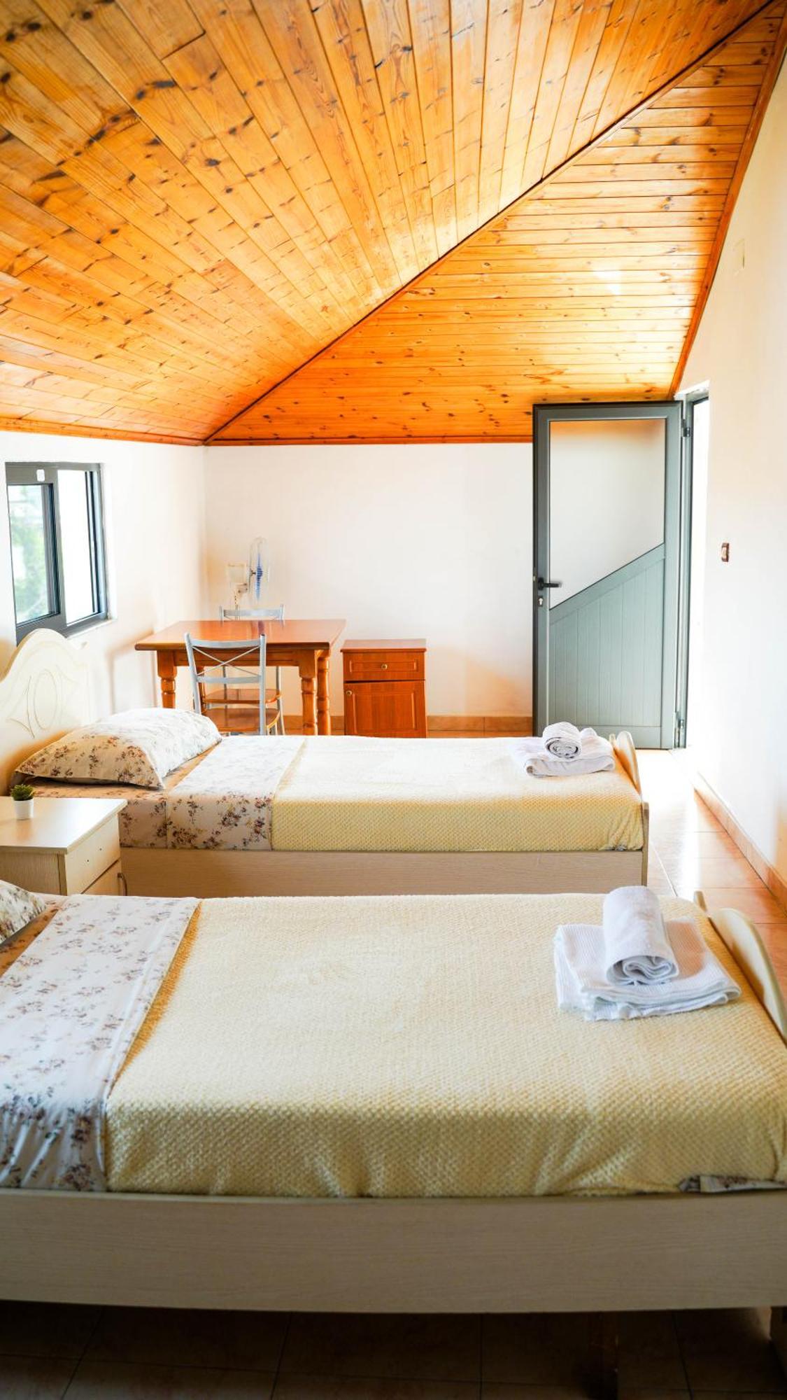 Vila Aliaj Special Rooftop Room For Two Durres Exterior photo