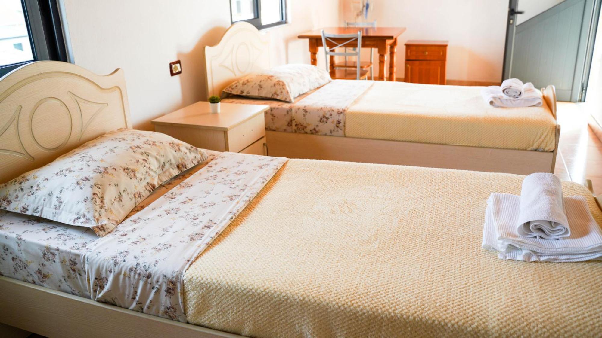 Vila Aliaj Special Rooftop Room For Two Durres Exterior photo